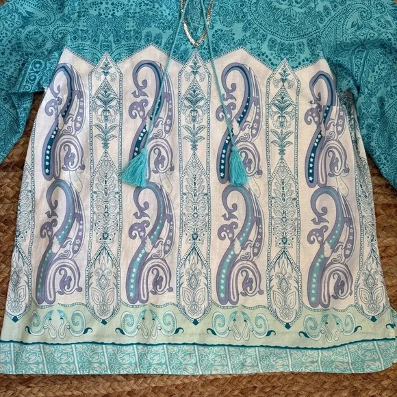 Chicos XL (Size 3) Blue Turquoise Tunic Top with Sequin Detail at Neckline - Picture 3 of 8
